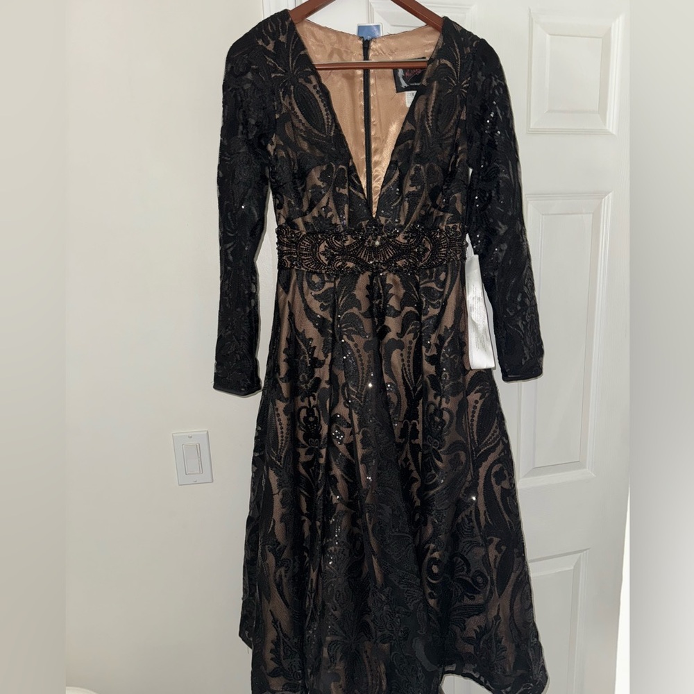 Mac Duggal formal sequined Dress - Picture 6 of 6